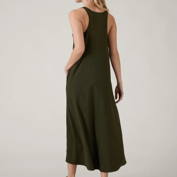 NWOT Athleta Presidio Traveler Maxi Dress Green Size Small - Picture 3 of 9